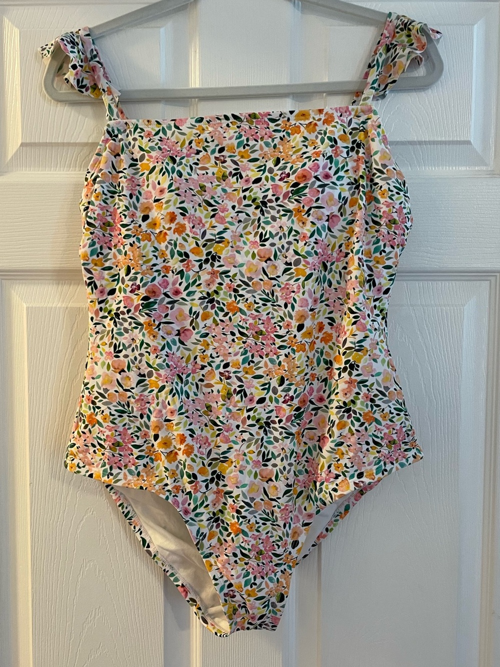 NWOT Full Coverage Kona Sol Floral One-Piece Swimsuit with Sewn in Pads